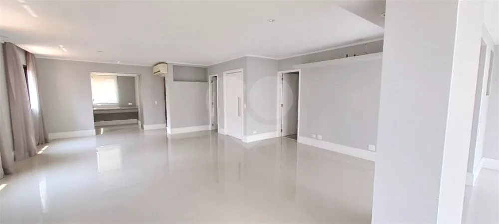 Apartamento, 3 quartos, 160 m² - Foto 1