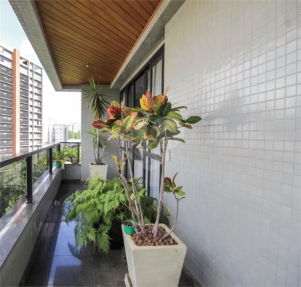 Apartamento, 3 quartos, 190 m² - Foto 2