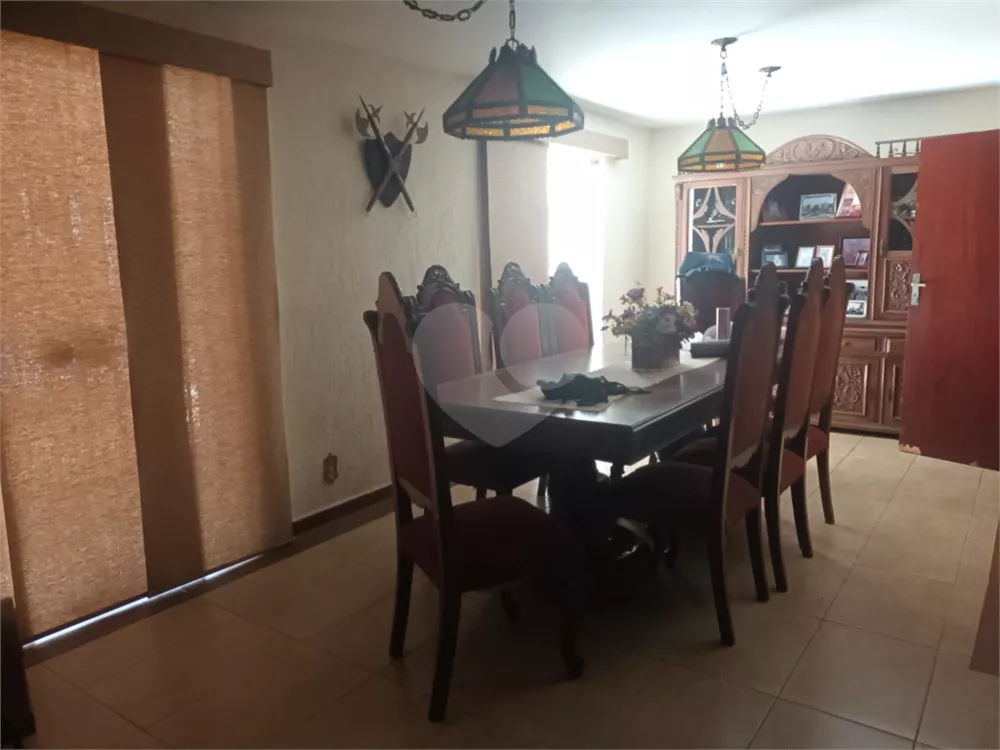 Casa, 4 quartos, 250 m² - Foto 2