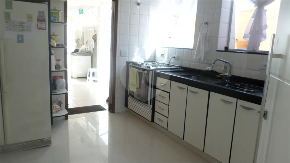 Sobrado, 4 quartos, 615 m² - Foto 1