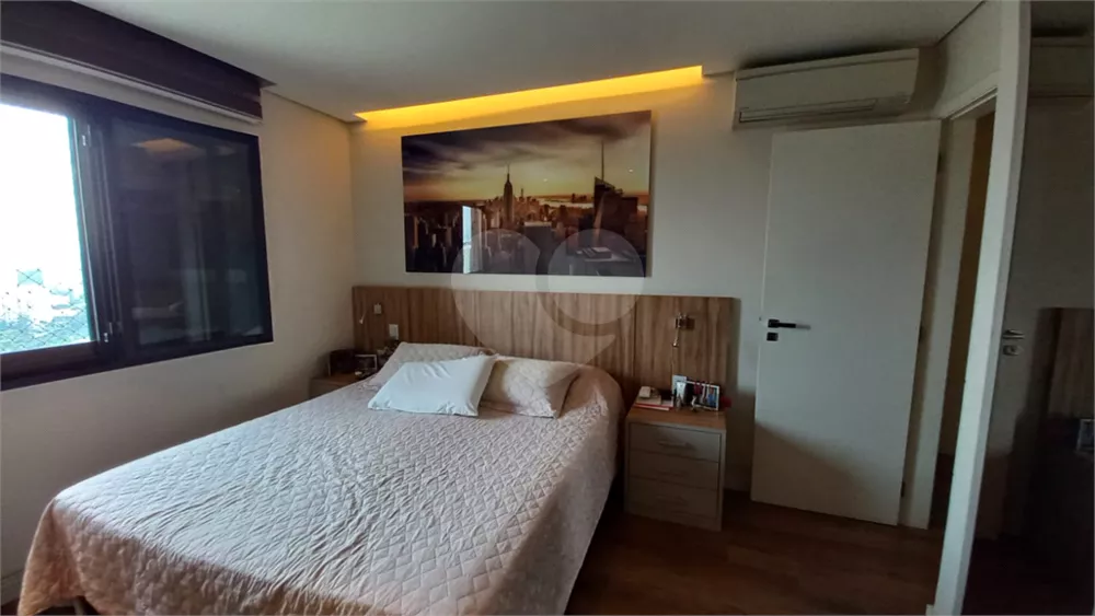 Apartamento, 3 quartos, 137 m² - Foto 2