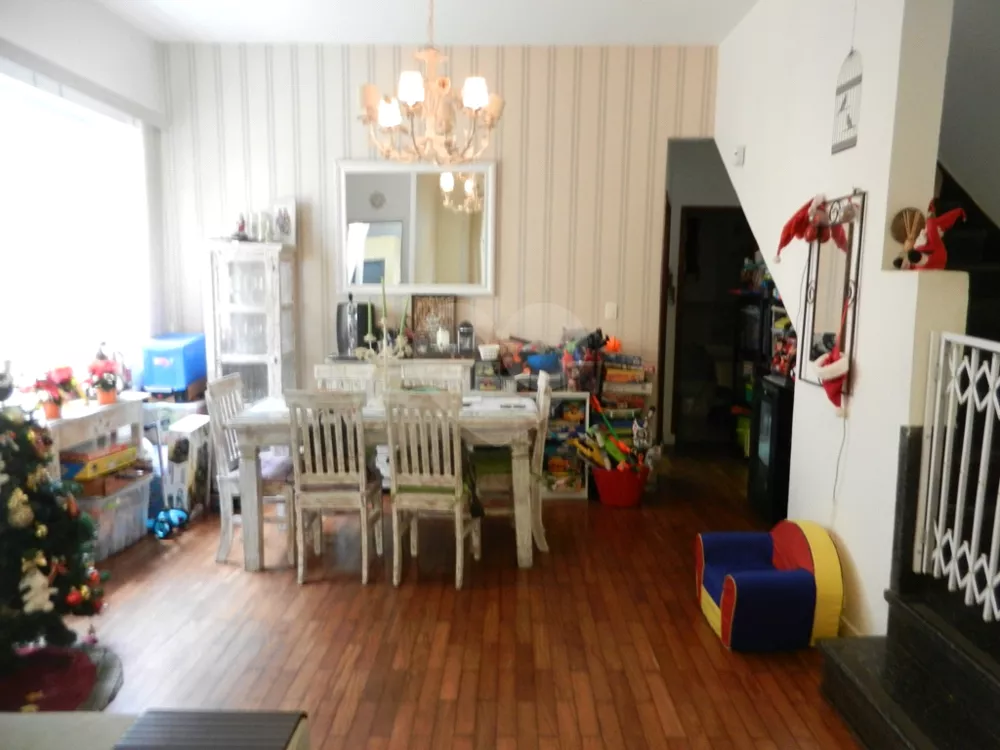 Casa, 3 quartos, 240 m² - Foto 4
