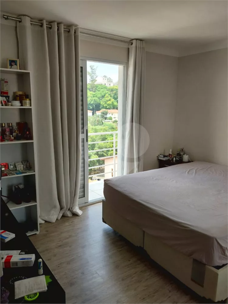 Casa, 5 quartos, 238 m² - Foto 1