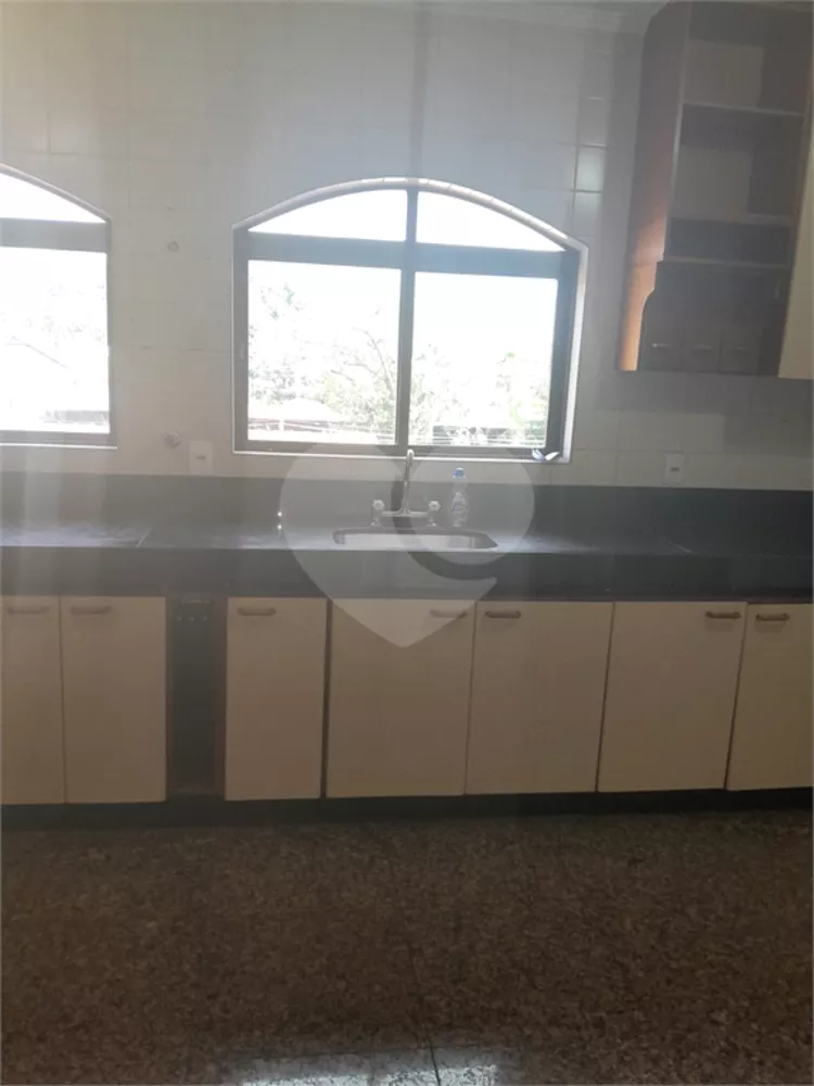 Casa, 3 quartos, 300 m² - Foto 3