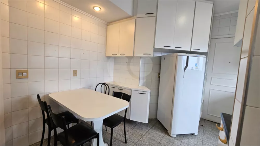 Apartamento, 3 quartos, 145 m² - Foto 2