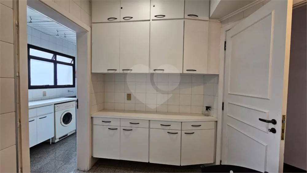 Apartamento, 3 quartos, 145 m² - Foto 1