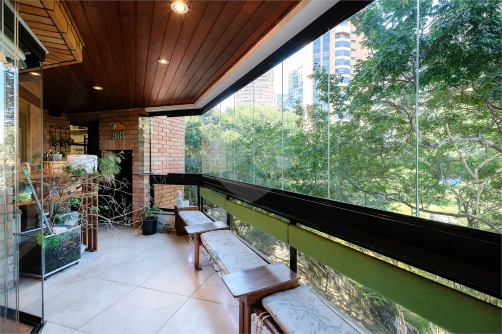 Apartamento, 3 quartos, 177 m² - Foto 2