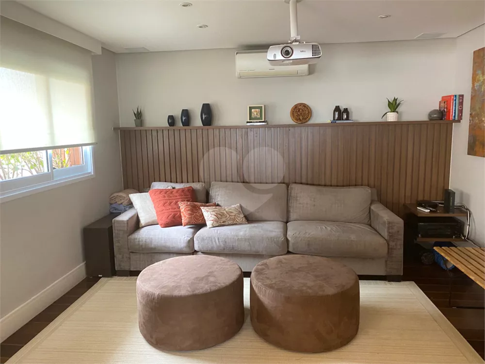 Apartamento, 3 quartos, 160 m² - Foto 1