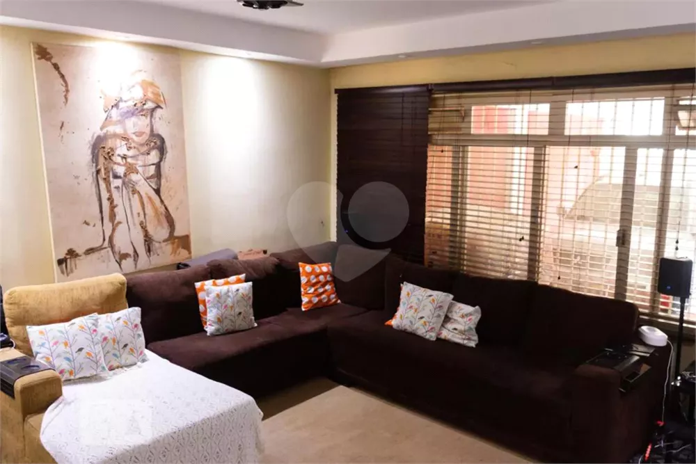 Casa, 3 quartos, 310 m² - Foto 1