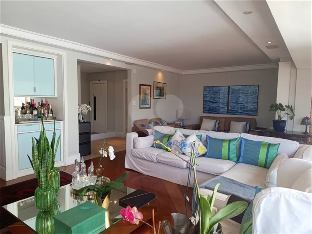 Apartamento, 3 quartos, 213 m² - Foto 2