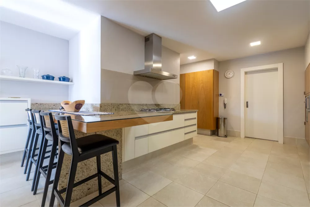 Casa, 4 quartos, 930 m² - Foto 2