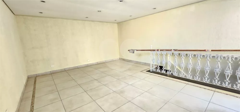 Sobrado, 3 quartos, 245 m² - Foto 1