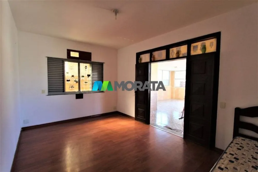 Casa, 6 quartos, 320 m² - Foto 1