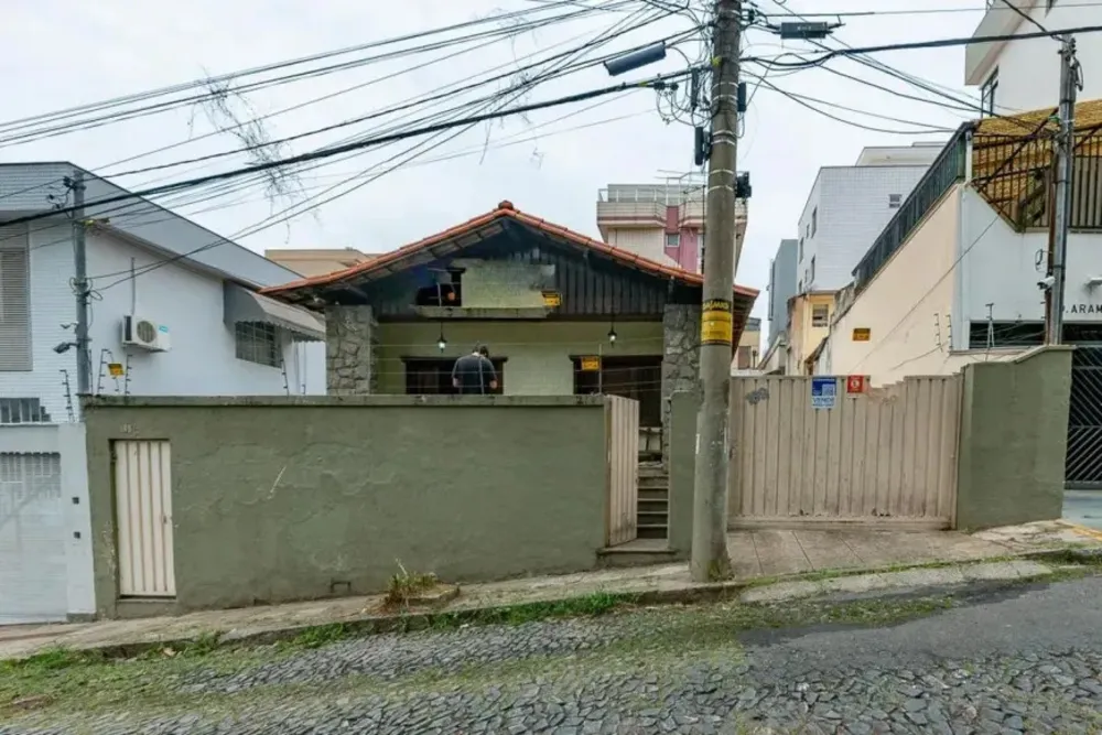 Casa, 4 quartos, 200 m² - Foto 1