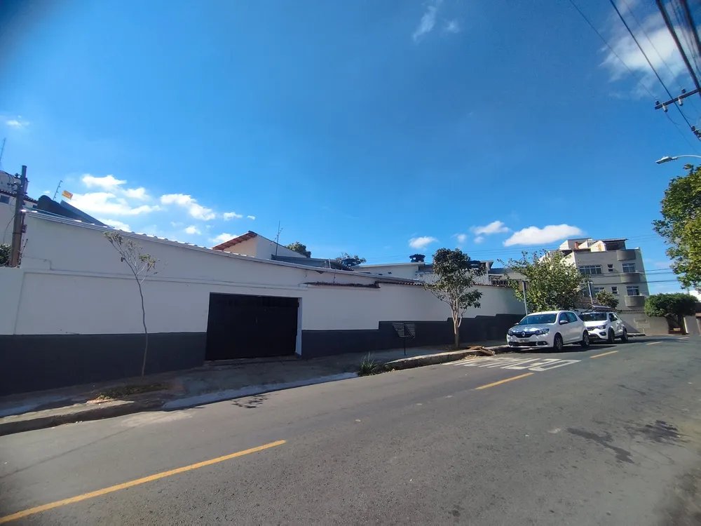 Casa, 4 quartos, 270 m² - Foto 2