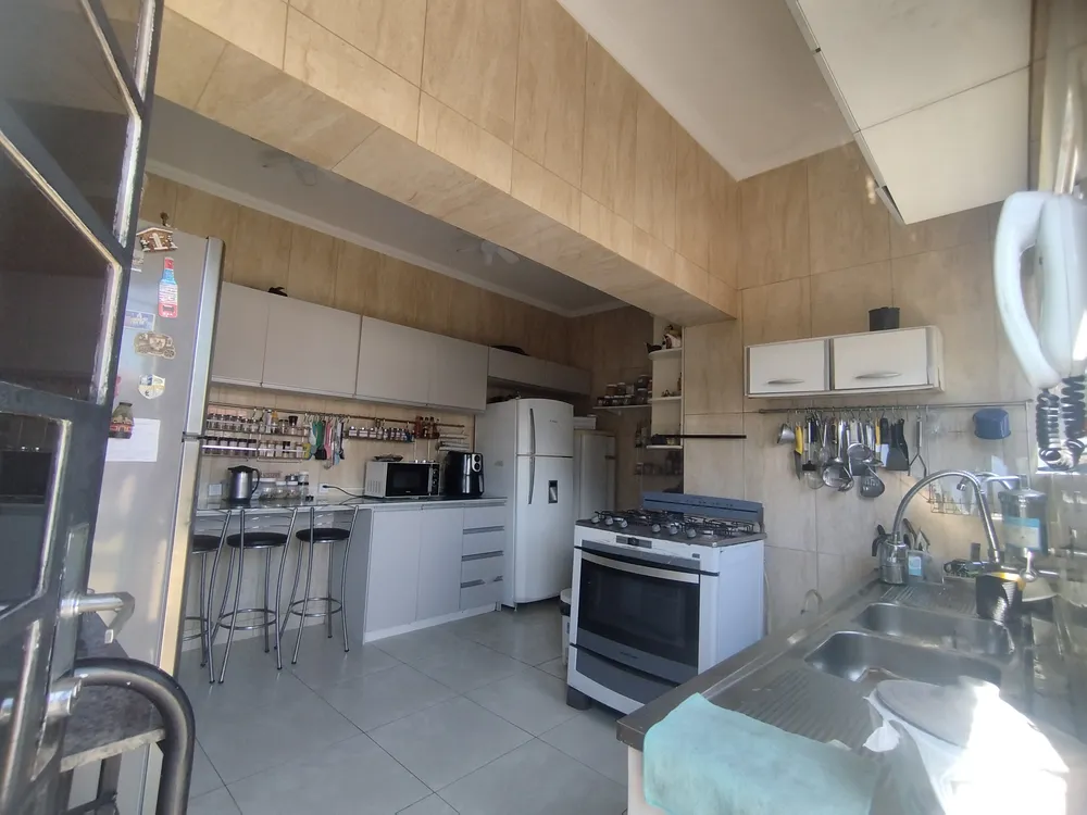 Casa, 4 quartos, 270 m² - Foto 11