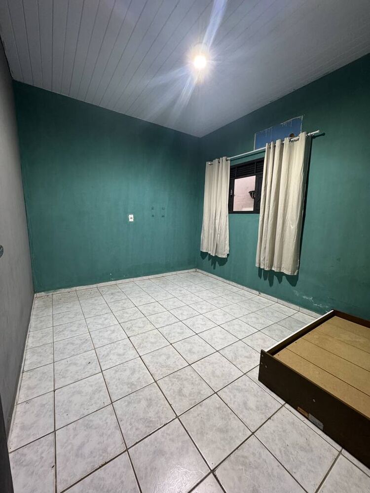 Casa para alugar com 3 quartos, 100m² - Foto 2