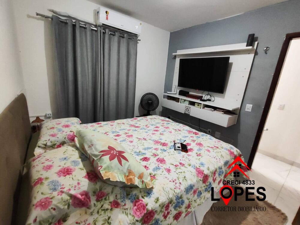 Casa à venda com 2 quartos, 75m² - Foto 2