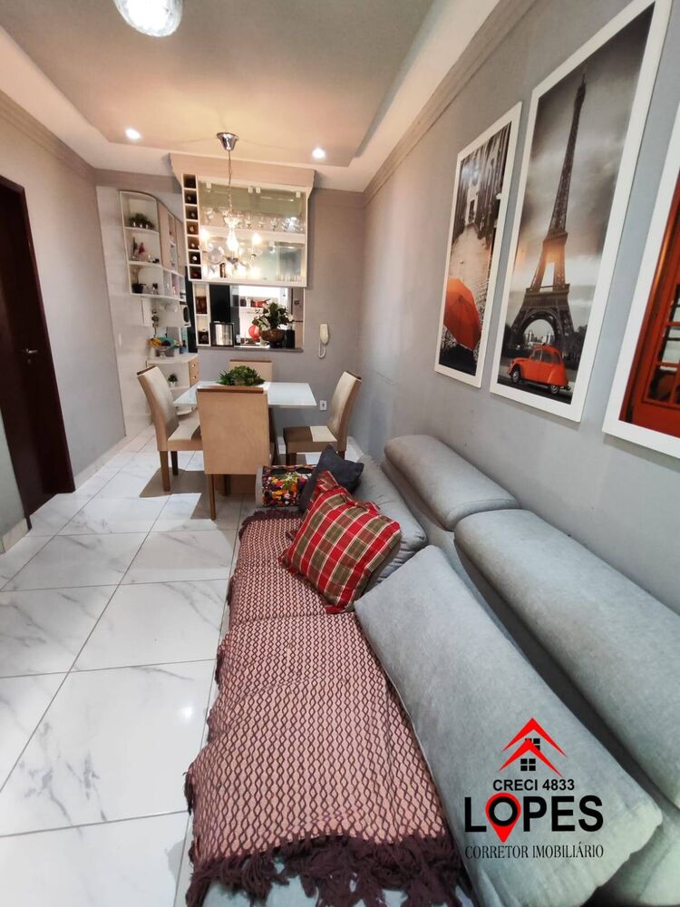 Casa à venda com 2 quartos, 75m² - Foto 1