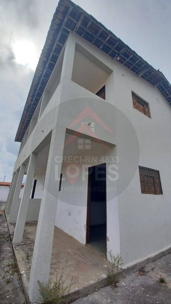 Casa à venda com 4 quartos, 48m² - Foto 4