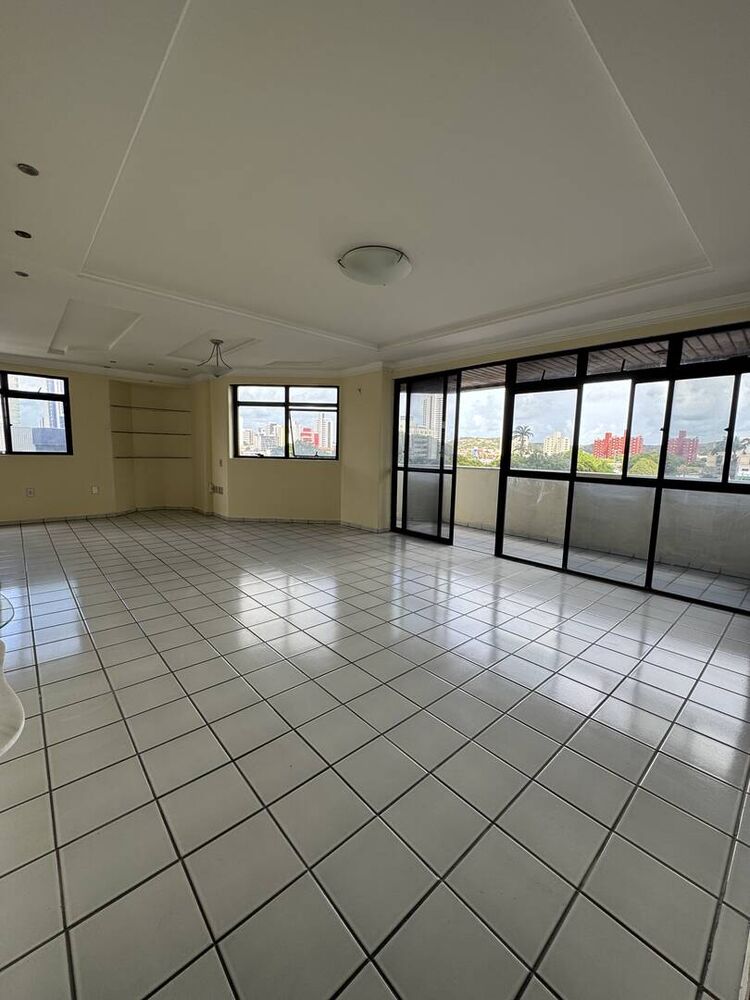 Apartamento à venda com 4 quartos, 180m² - Foto 9