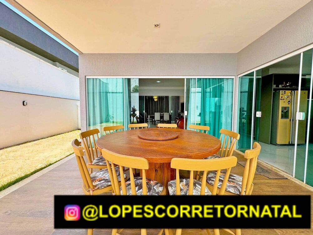 Casa à venda com 5 quartos, 342m² - Foto 9