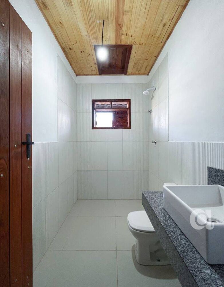 Casa à venda com 2 quartos, 71m² - Foto 8