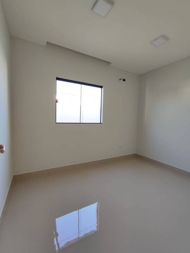 Casa à venda com 3 quartos, 150m² - Foto 2