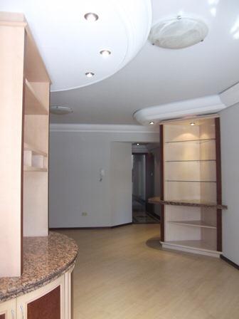 Apartamento à venda com 3 quartos, 97m² - Foto 2