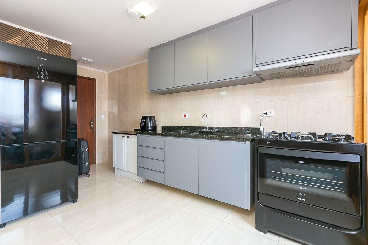 Apartamento à venda com 3 quartos, 127m² - Foto 18