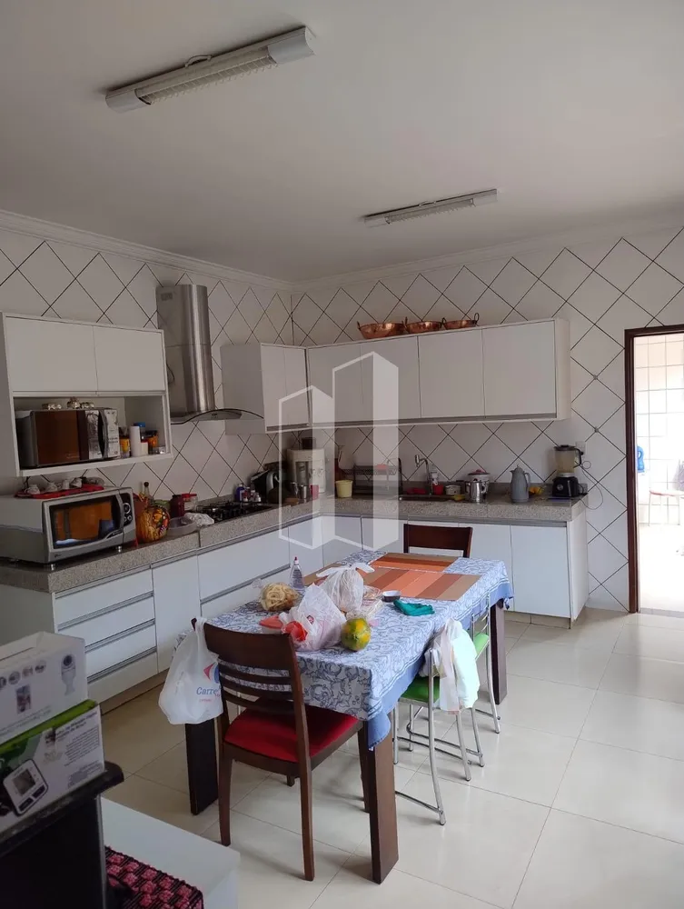 Casa, 3 quartos, 320 m² - Foto 3