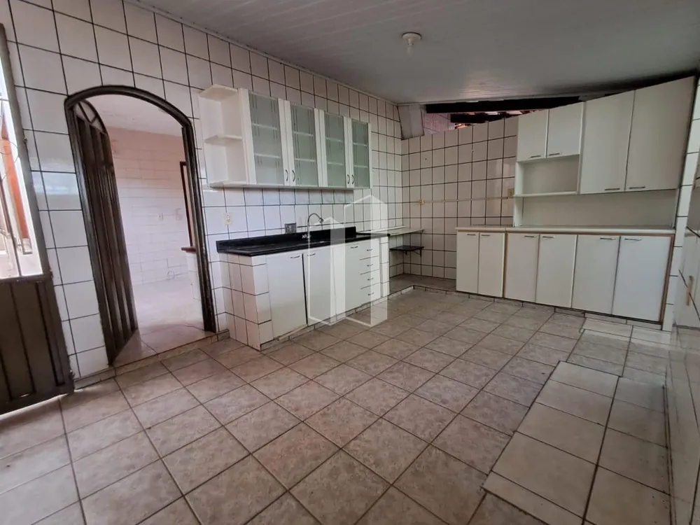 Casa, 3 quartos, 260 m² - Foto 1