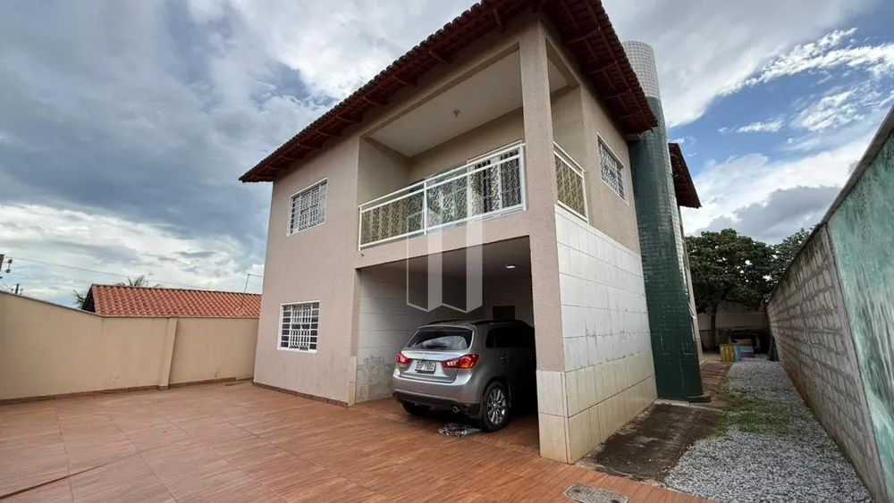 Casa, 3 quartos, 266 m² - Foto 1