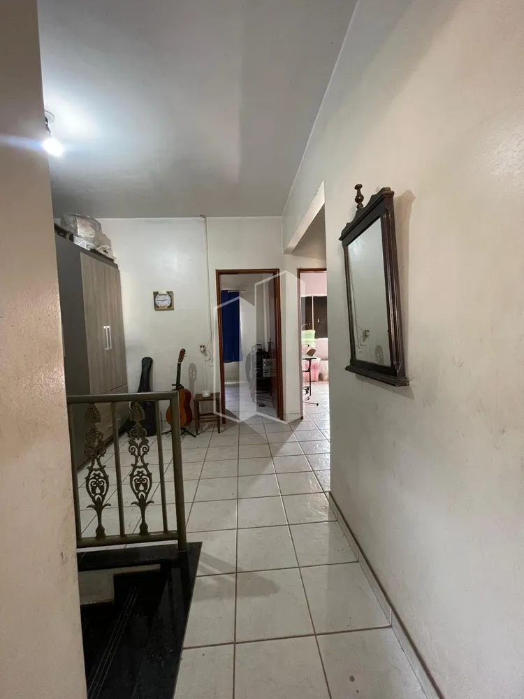 Casa, 5 quartos, 180 m² - Foto 2