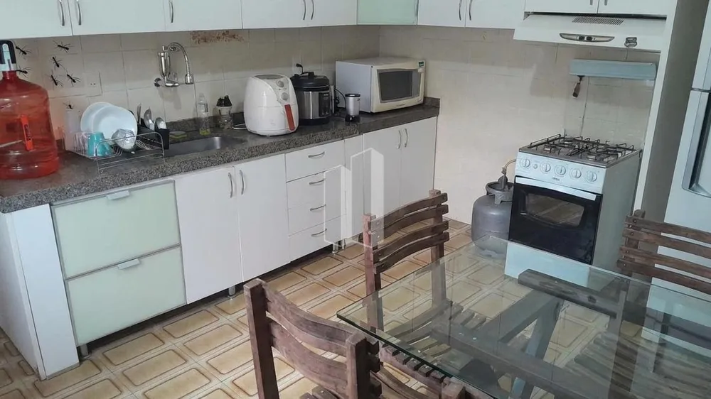 Casa, 3 quartos, 230 m² - Foto 3
