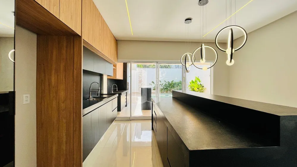 Casa, 4 quartos, 236 m² - Foto 3