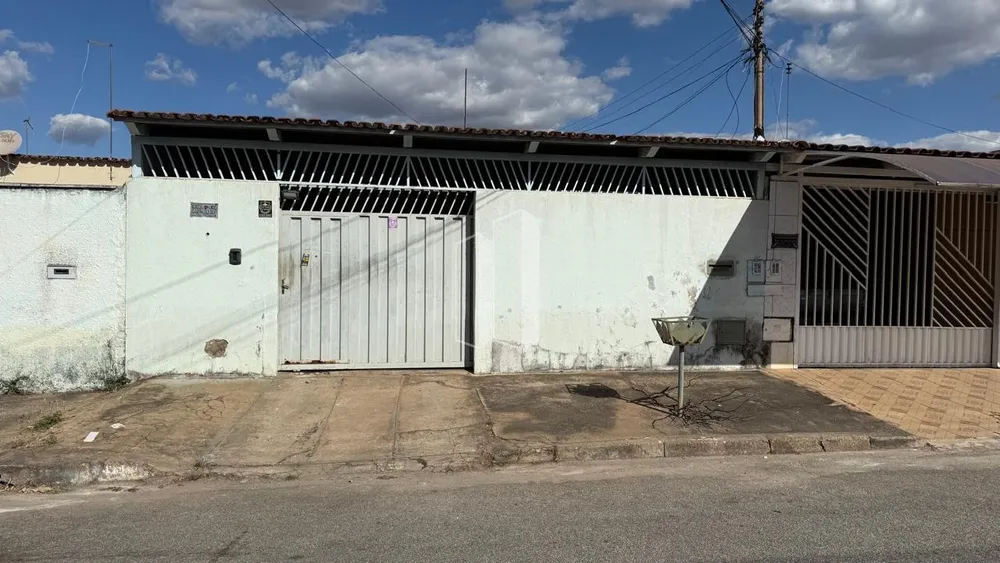 Casa, 3 quartos, 216 m² - Foto 2