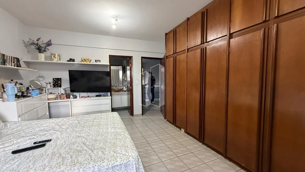 Casa, 4 quartos, 224 m² - Foto 9