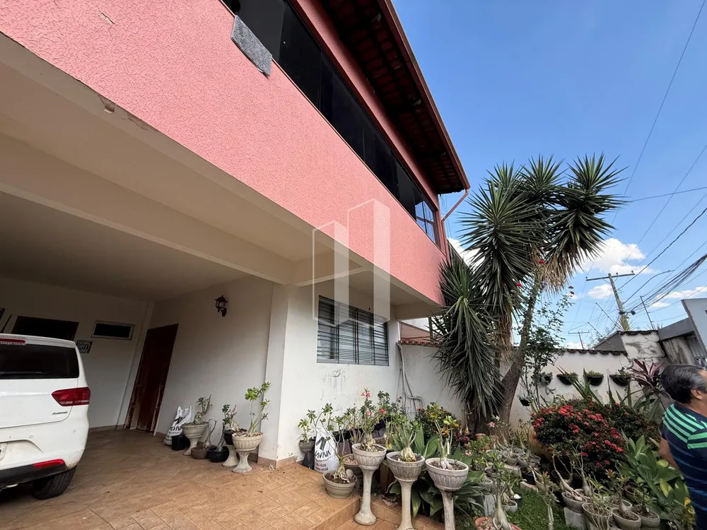 Casa, 4 quartos, 224 m² - Foto 3