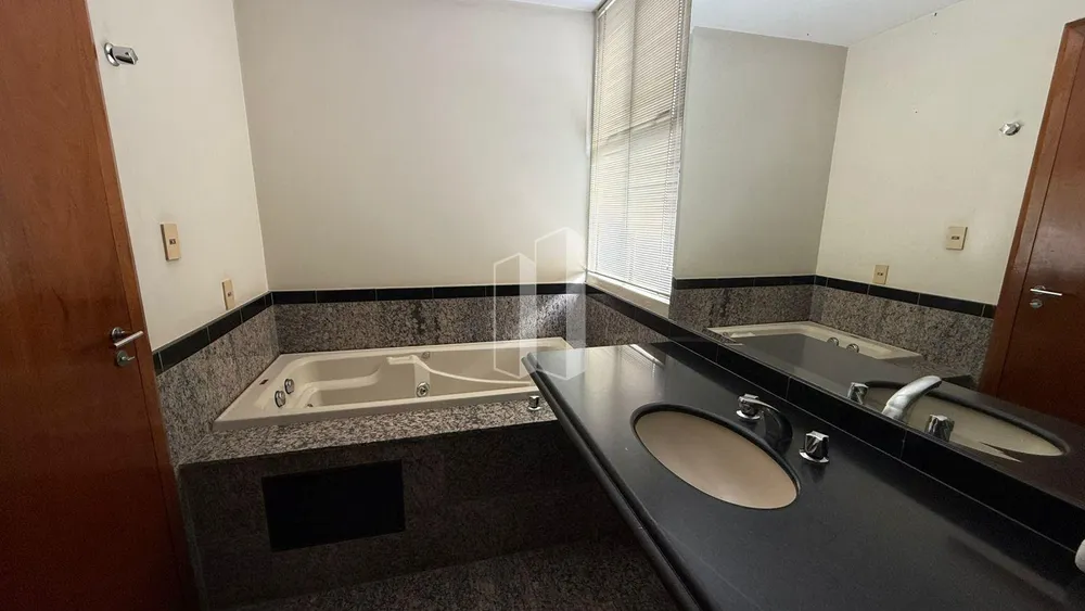 Apartamento, 4 quartos, 220 m² - Foto 1