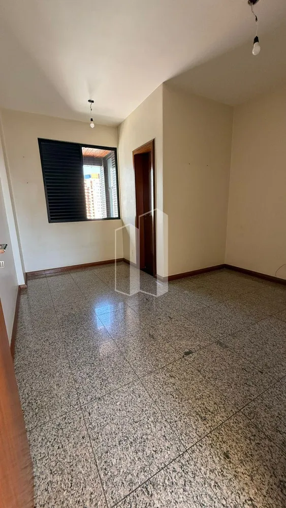 Apartamento, 4 quartos, 220 m² - Foto 2