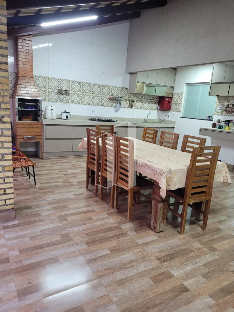 Casa, 3 quartos, 151 m² - Foto 2
