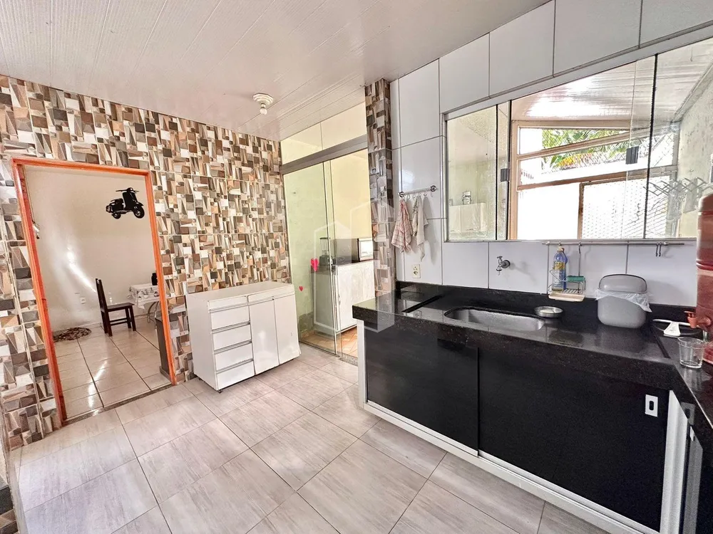 Casa, 3 quartos, 273 m² - Foto 1