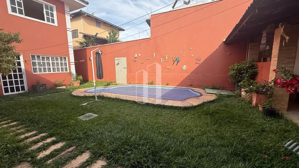 Casa, 3 quartos, 292 m² - Foto 2