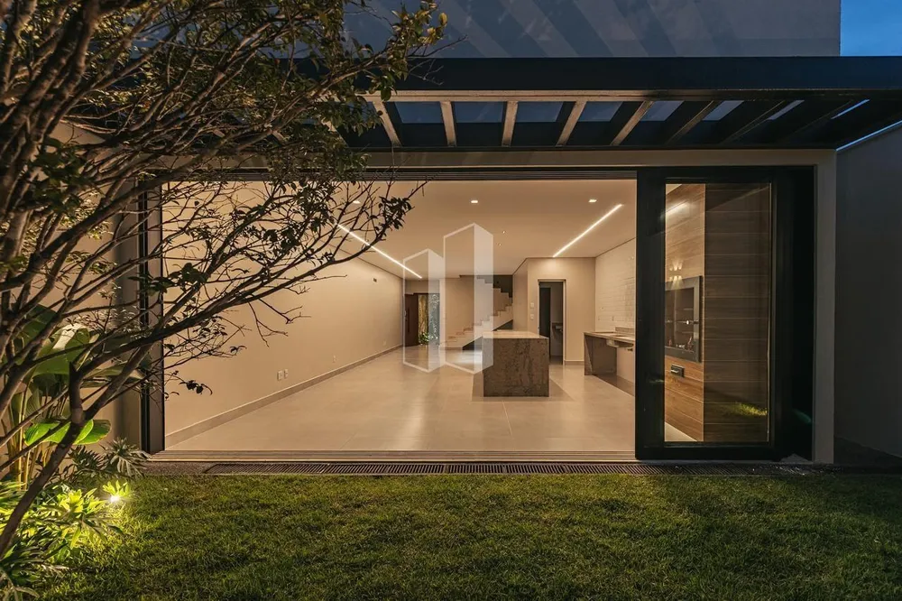 Casa, 3 quartos, 210 m² - Foto 2