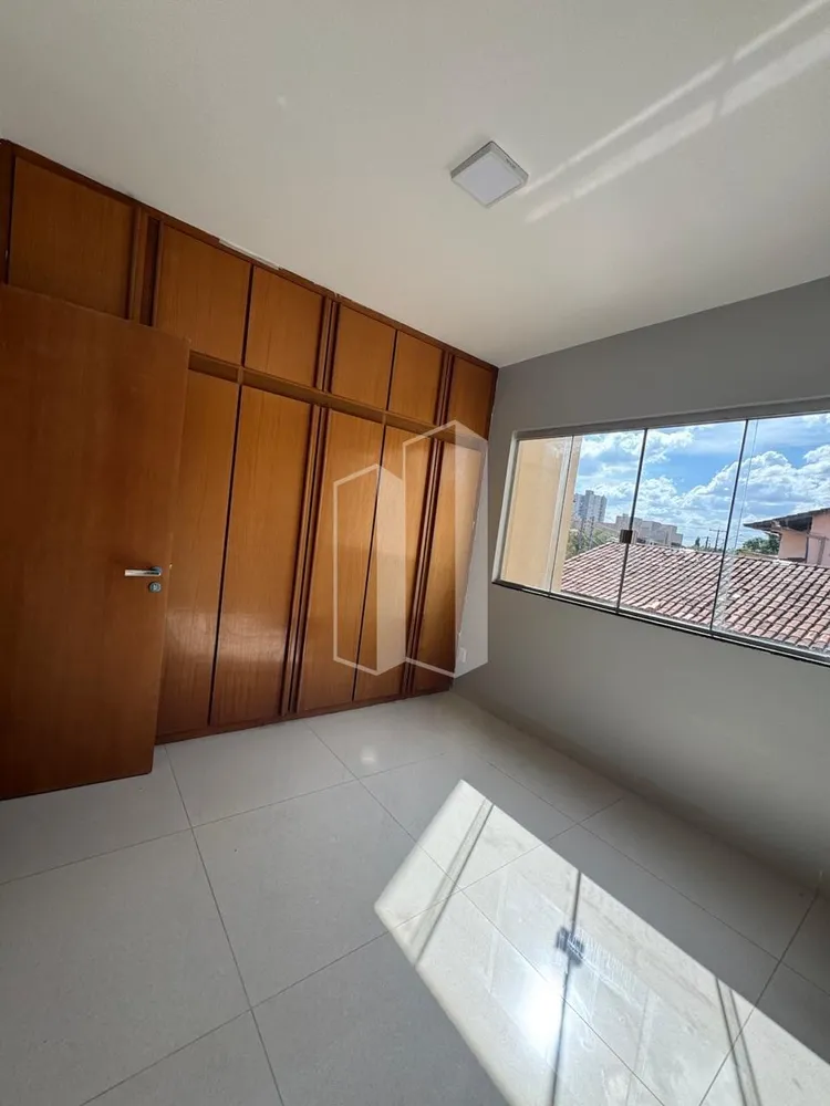 Casa, 4 quartos, 260 m² - Foto 8