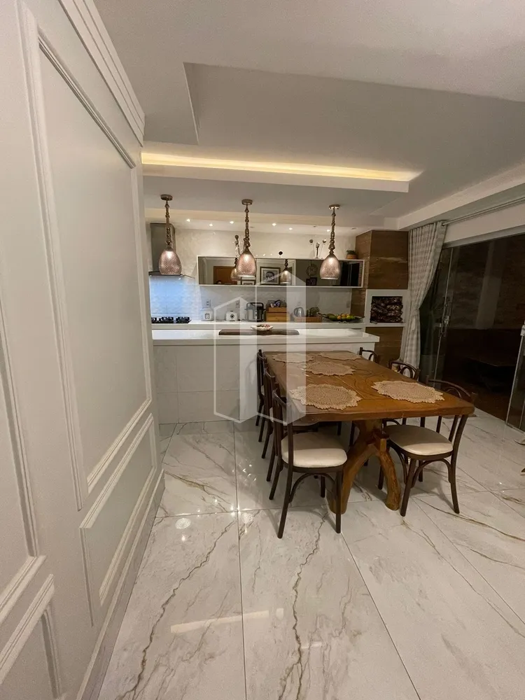 Casa, 4 quartos, 290 m² - Foto 2