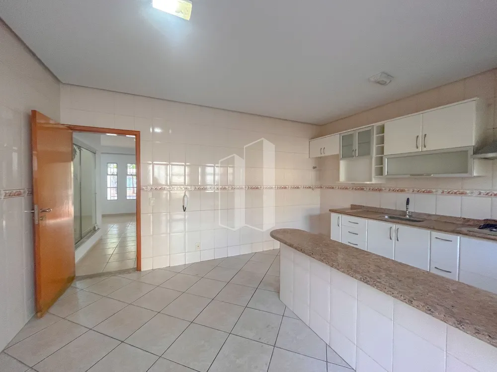 Casa, 4 quartos, 189 m² - Foto 4