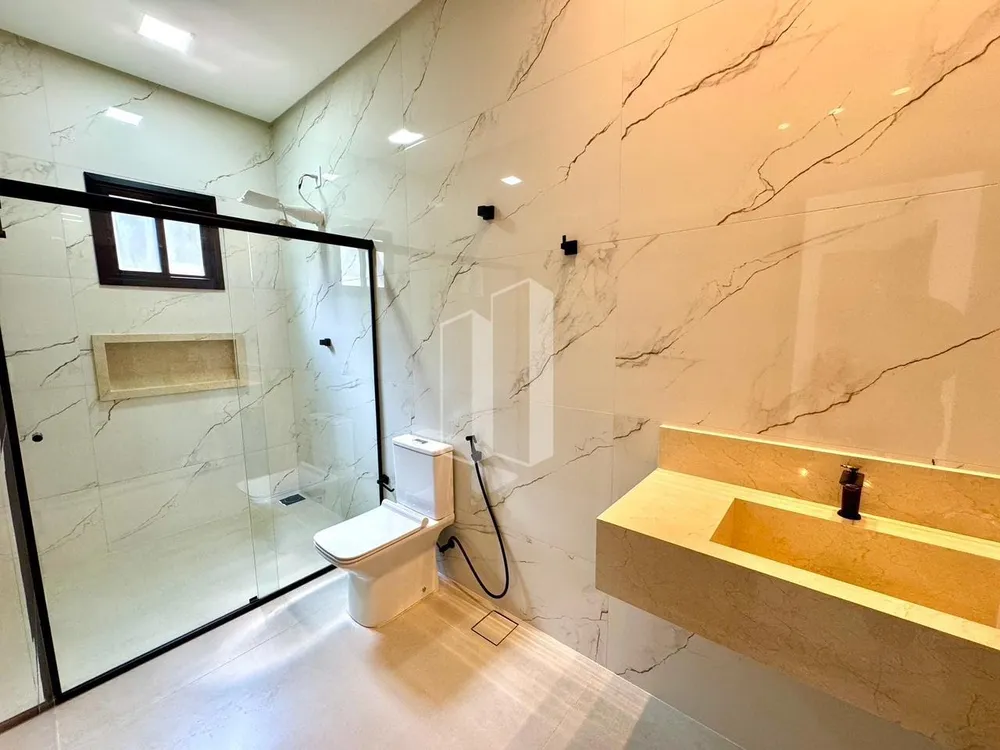 Casa, 3 quartos, 241 m² - Foto 3