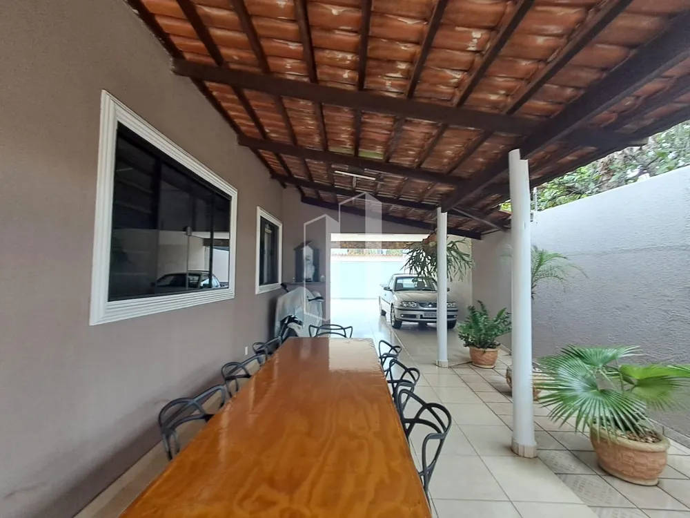 Casa, 3 quartos, 280 m² - Foto 1